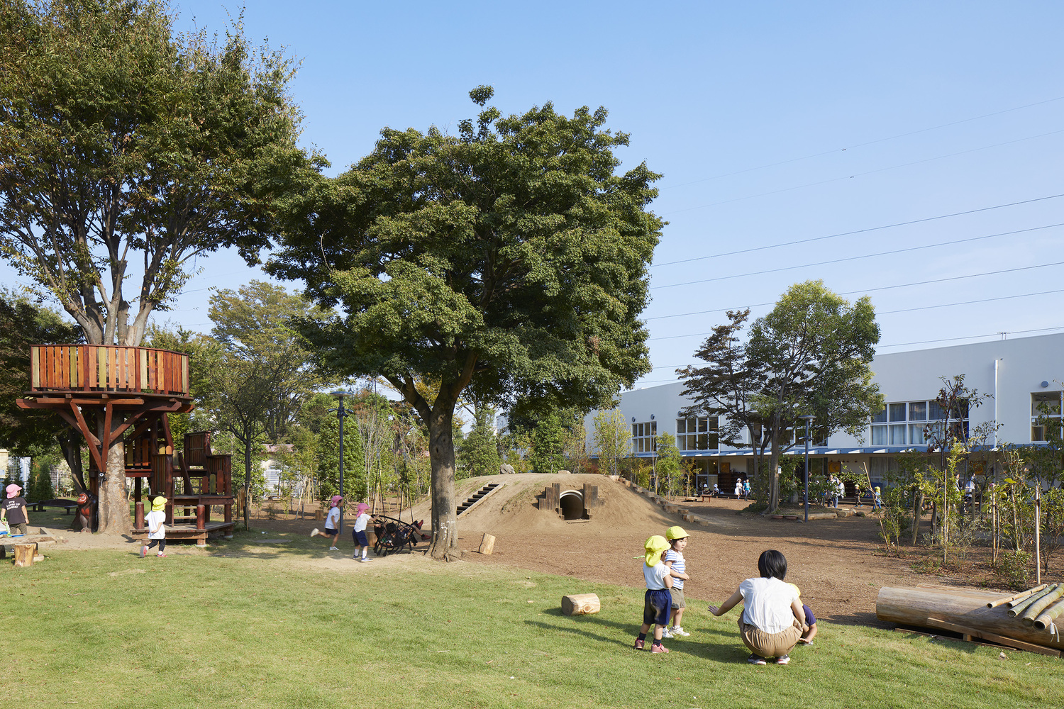 幼兒園室外環(huán)境設(shè)計(jì)要遵循哪些原則？